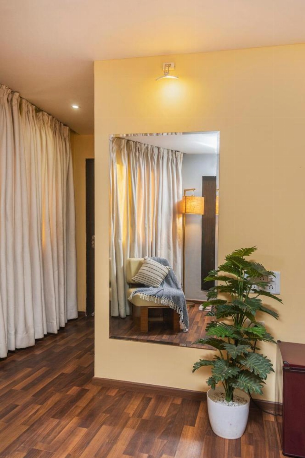 Room image 5
